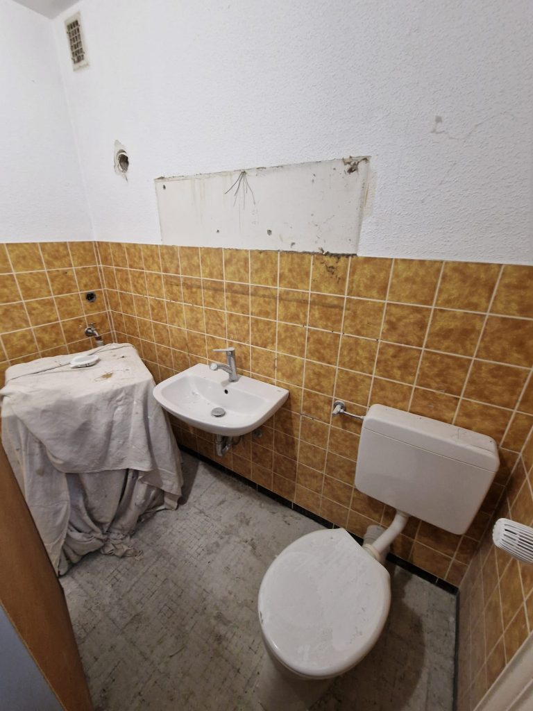 WhatsApp Image 2025-11-28 at 7.40.31 PM